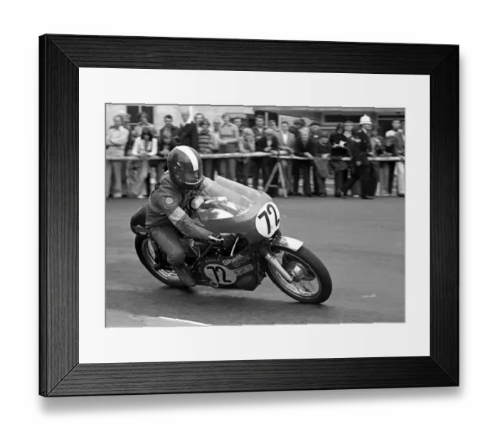 Framed Print : Ron Mellor (Seeley) 1975 Senior Manx Grand Prix Framed Print : Ron Mellor (Seeley) 1975 Senior Manx Grand Prix