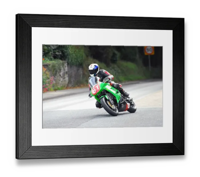 Framed Print : Martin Harrison (Kawasaki) 2013 Newcomers Manx Grand Prix
