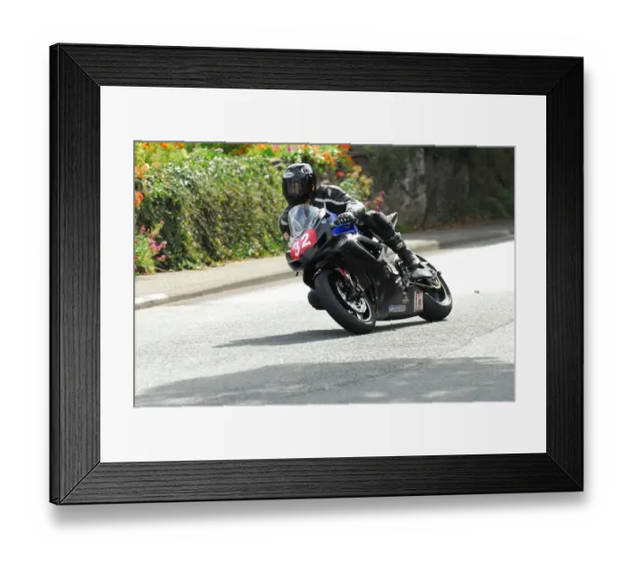 Framed Print : James McKay (Suzuki) 2013 Newcomers Manx Grand Prix Framed Print : James McKay (Suzuki) 2013 Newcomers Manx Grand Prix