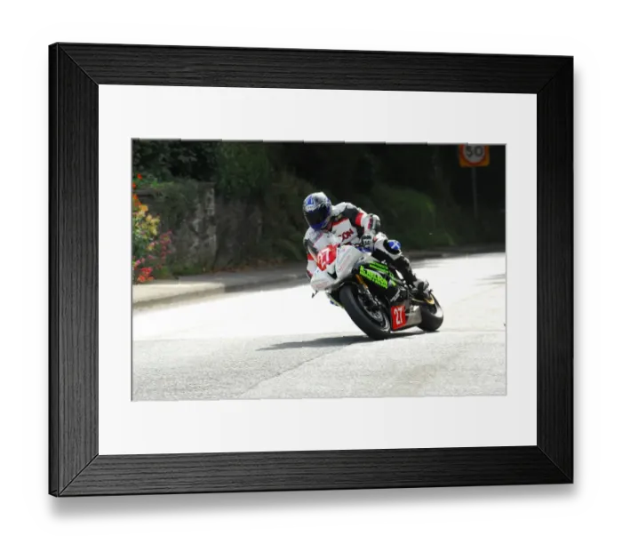 Framed Print : Robert Nelson (Yamaha) 2013 Newcomers Manx Grand Prix Framed Print : Robert Nelson (Yamaha) 2013 Newcomers Manx Grand Prix