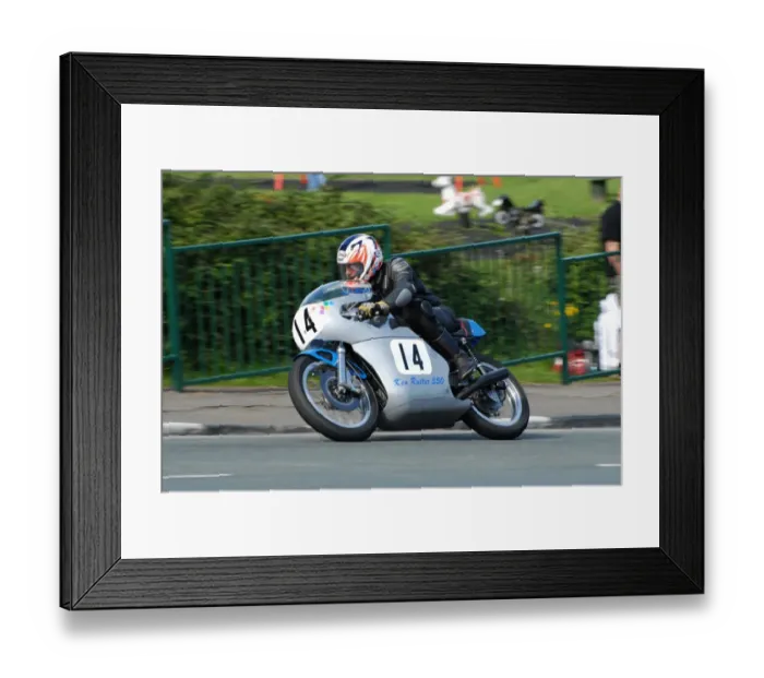 Framed Print : Steve Elliott (Honda) 2007 Junior Classic Manx Grand Prix Framed Print : Steve Elliott (Honda) 2007 Junior Classic Manx Grand Prix