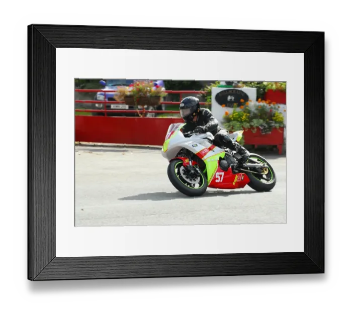 Framed Print : John Shipley (Suzuki) 2013 Newcomers Manx Grand Prix Framed Print : John Shipley (Suzuki) 2013 Newcomers Manx Grand Prix