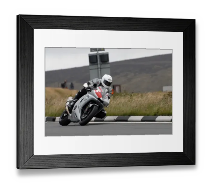 Framed Print : Justin Croft (Yamaha) 2007 Newcomers Manx Grand Prix Framed Print : Justin Croft (Yamaha) 2007 Newcomers Manx Grand Prix