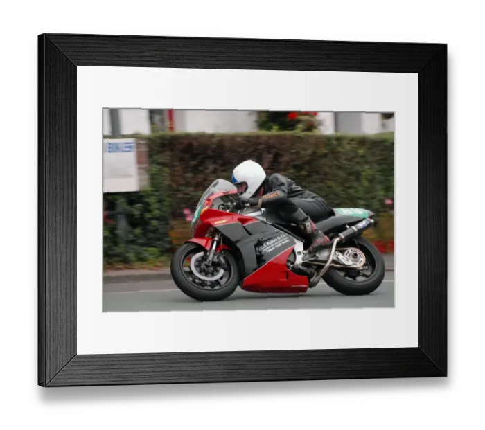 Framed Print : Mick Moreton (Honda) 2007 Ultra Lightweight Manx Grand Prix Framed Print : Mick Moreton (Honda) 2007 Ultra Lightweight Manx Grand Prix