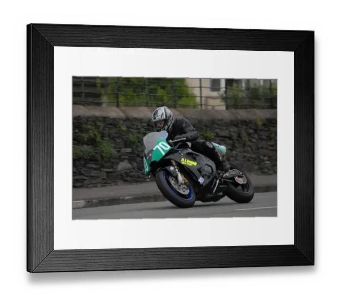 Framed Print : Paul Battersby (Kawasaki) 2007 Ultra Lightweight Manx Grand Prix Framed Print : Paul Battersby (Kawasaki) 2007 Ultra Lightweight Manx Grand Prix