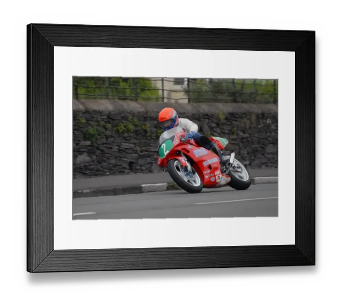 Framed Print : Brian Mateer (Yamaha) 2007 Lightweight Manx Grand Prix Framed Print : Brian Mateer (Yamaha) 2007 Lightweight Manx Grand Prix