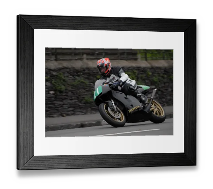 Framed Print : Ian Rycroft (Honda) 2007 Lightweight Manx Grand Prix Framed Print : Ian Rycroft (Honda) 2007 Lightweight Manx Grand Prix