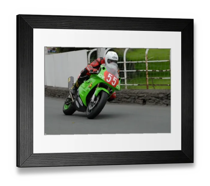 Framed Print : Roberto Airoldi (Kawasaki) 2007 Newcomers Manx Grand Prix Framed Print : Roberto Airoldi (Kawasaki) 2007 Newcomers Manx Grand Prix