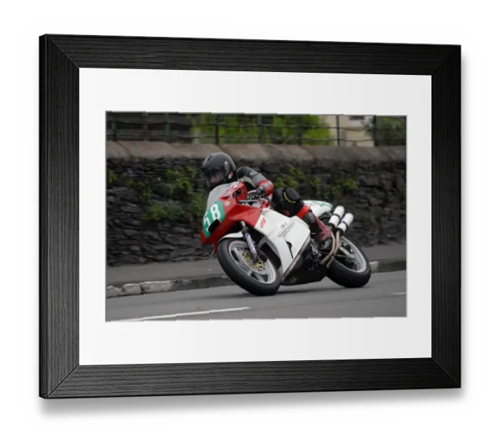 Framed Print : Mike Carter (Honda) 2007 Ultra Lightweight Manx Grand Prix Framed Print : Mike Carter (Honda) 2007 Ultra Lightweight Manx Grand Prix