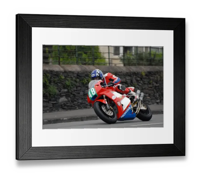 Framed Print : Brian Gordon (Honda) 2007 Ultra Lightweight Manx Grand Prix