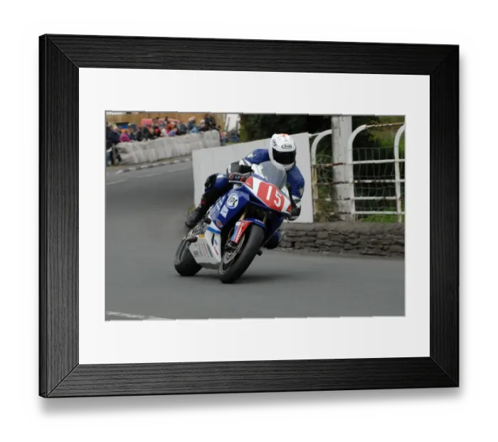 Framed Print : Ian Gardner (Honda) 2007 Newcomers Manx Grand Prix Framed Print : Ian Gardner (Honda) 2007 Newcomers Manx Grand Prix