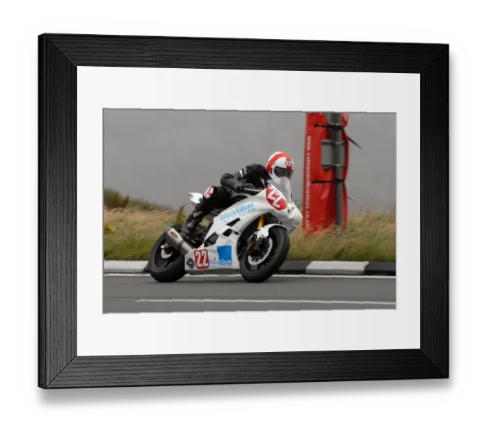 Framed Print : Les Miller (Yamaha) 2007 Newcomers Manx Grand Prix Framed Print : Les Miller (Yamaha) 2007 Newcomers Manx Grand Prix