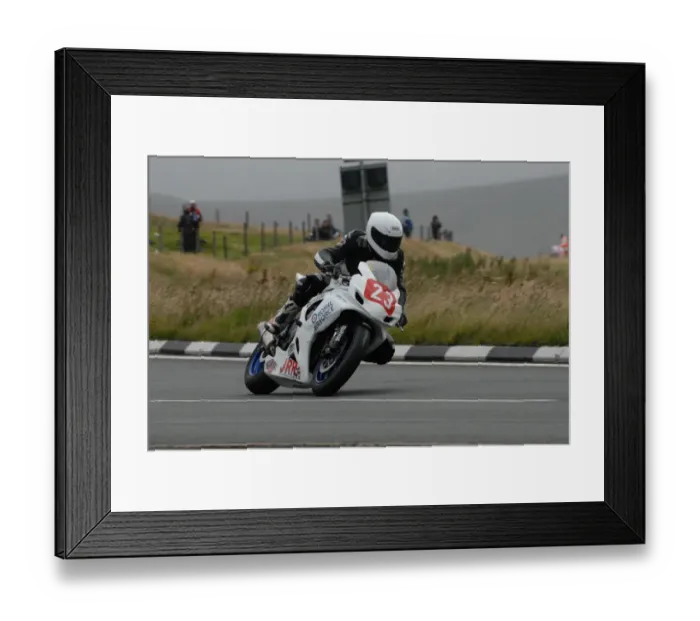 Framed Print : Michael Russell (Yamaha) 2007 Newcomers Manx Grand Prix Framed Print : Michael Russell (Yamaha) 2007 Newcomers Manx Grand Prix