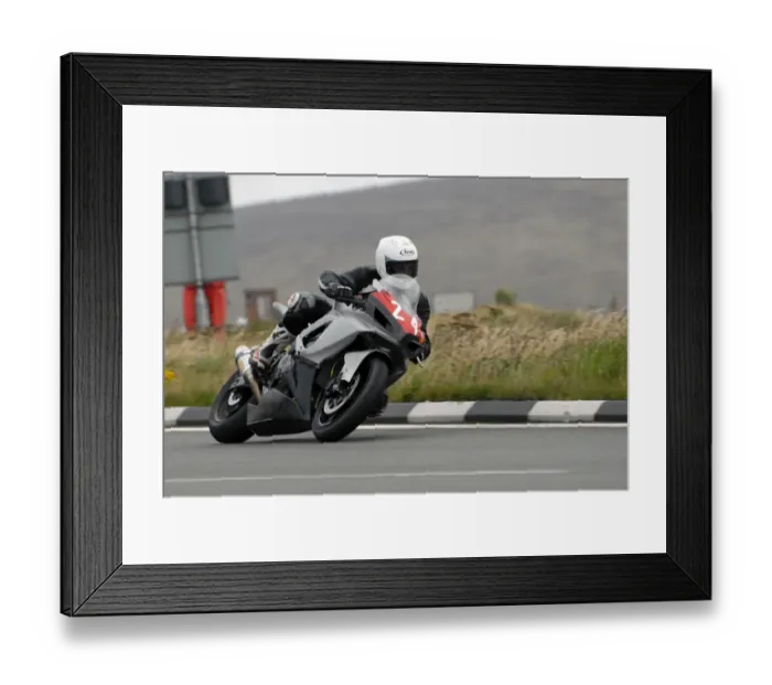 Framed Print : Paul Gartland (Yamaha) 2007 Newcomers Manx Grand Prix Framed Print : Paul Gartland (Yamaha) 2007 Newcomers Manx Grand Prix