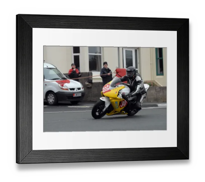 Framed Print : John Hildreth (Honda) 2008 Newcomers Manx Grand Prix Framed Print : John Hildreth (Honda) 2008 Newcomers Manx Grand Prix