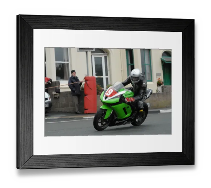 Framed Print : Mark Parbury (Kawasaki) 2008 Newcomers Manx Grand Prix Framed Print : Mark Parbury (Kawasaki) 2008 Newcomers Manx Grand Prix
