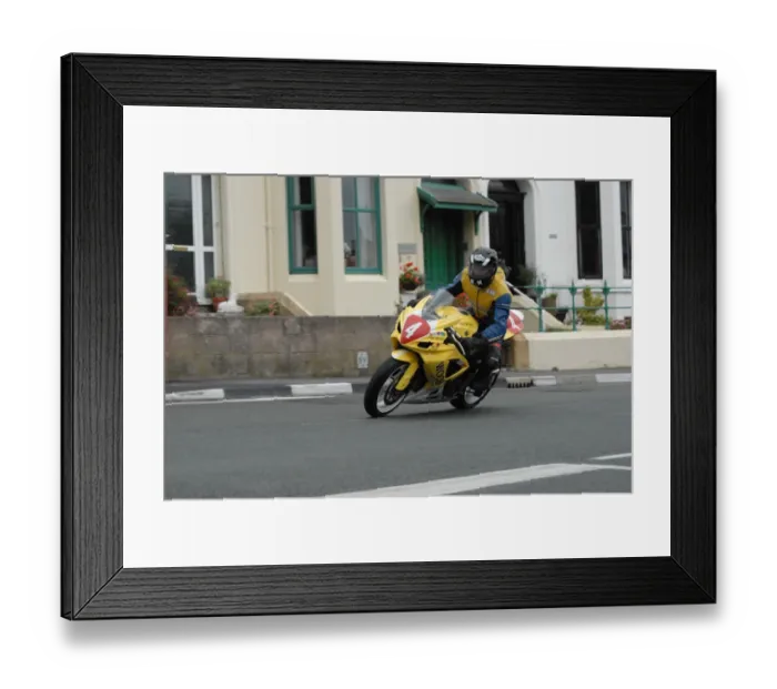 Framed Print : Kevin Fitzpatrick (Suzuki) 2008 Newcomers Manx Grand Prix Framed Print : Kevin Fitzpatrick (Suzuki) 2008 Newcomers Manx Grand Prix