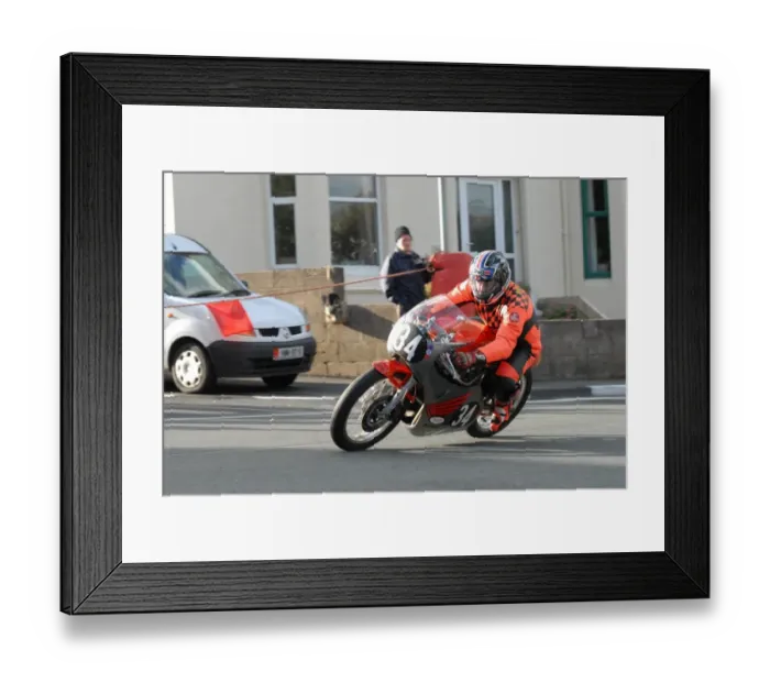 Framed Print : Dean Martin (Honda) 2008 Senior Classic Manx Grand Prix Framed Print : Dean Martin (Honda) 2008 Senior Classic Manx Grand Prix