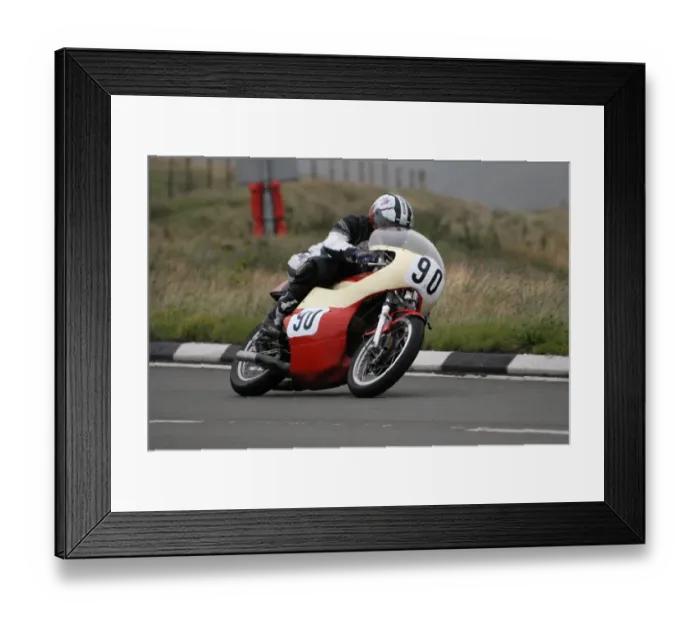 Framed Print : Ian Rycroft (Kawasaki) 2008 Lighweight Classic Manx Grand Prix Framed Print : Ian Rycroft (Kawasaki) 2008 Lighweight Classic Manx Grand Prix