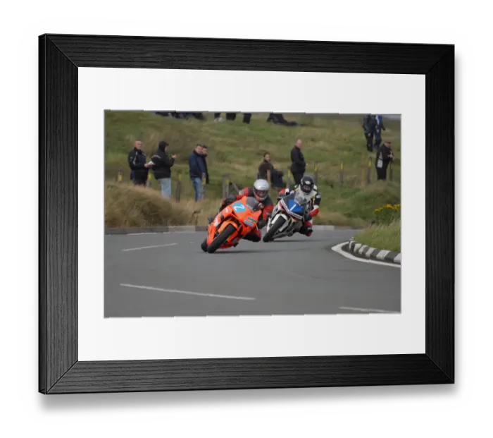 Framed Print : Philip McGurk (Honda) leads Si Fulton (Honda) 2008 Junior Manx Grand Prix Framed Print : Philip McGurk (Honda) leads Si Fulton (Honda) 2008 Junior Manx Grand Prix