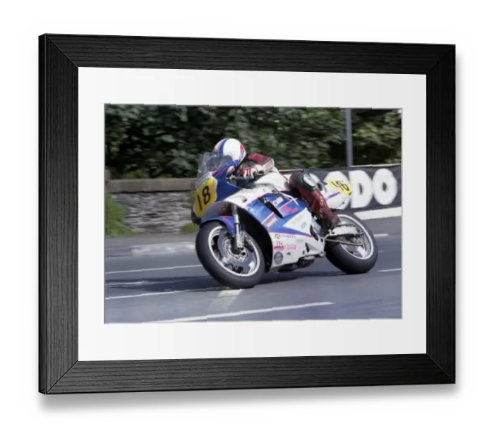 Framed Print : Alan Waterfield (Suzuki) 1992 Senior Manx Grand Prix Framed Print : Alan Waterfield (Suzuki) 1992 Senior Manx Grand Prix