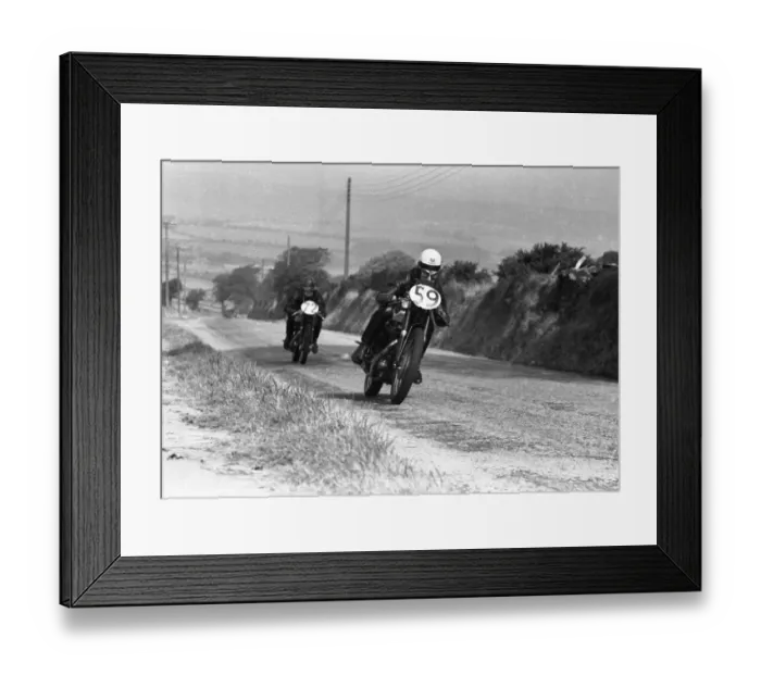 Framed Print : Fred Walton (BSA) 1959 Junior Manx Grand Prix Framed Print : Fred Walton (BSA) 1959 Junior Manx Grand Prix