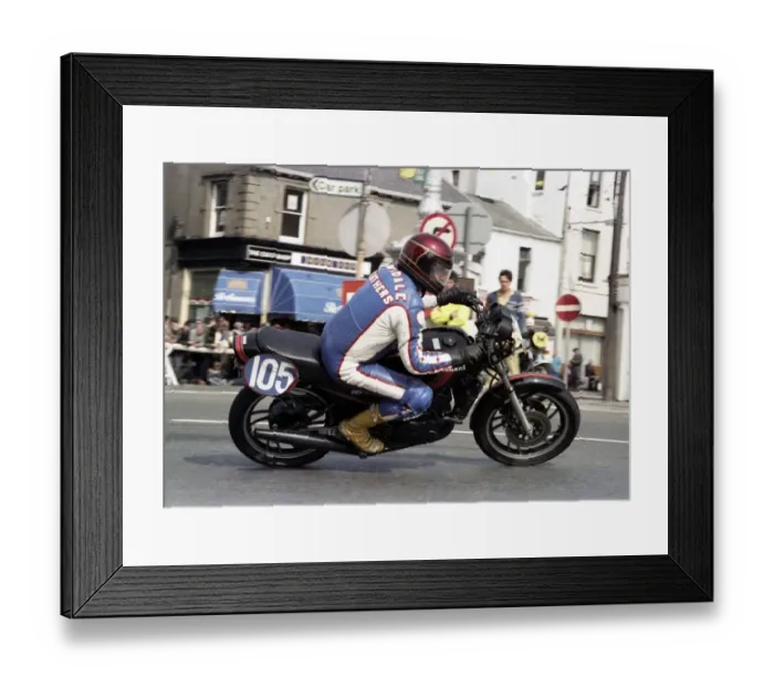 Framed Print : Fred Curry (Yamaha) 1983 Junior Manx Grand Prix Framed Print : Fred Curry (Yamaha) 1983 Junior Manx Grand Prix
