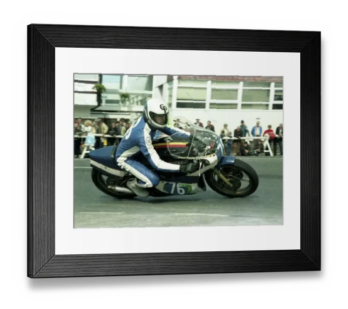 Framed Print : Clive Powis (Yamaha) 1983 Junior Manx Grand Prix