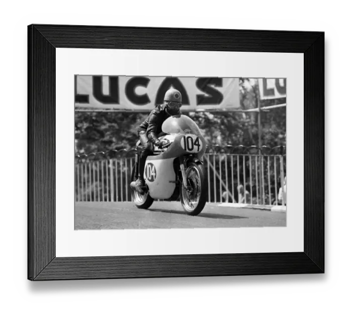 Framed Print : David Foulkes (Norton) 1967 Junior TT Framed Print : David Foulkes (Norton) 1967 Junior TT