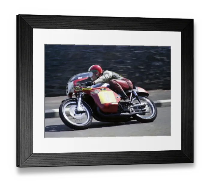 Framed Print : Roger Nicholls (Hi-Tac Suzuki) 1974 Senior TT Framed Print : Roger Nicholls (Hi-Tac Suzuki) 1974 Senior TT
