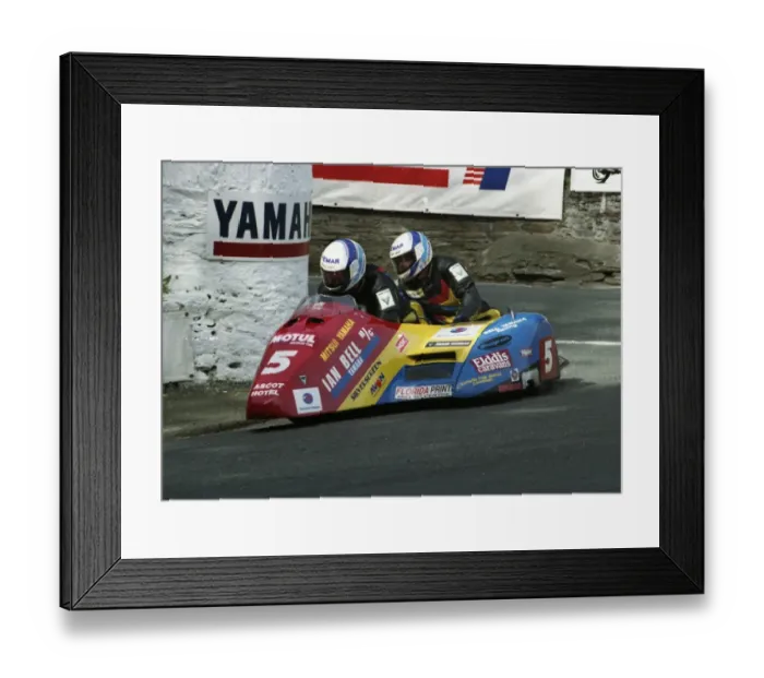 Framed Print : Geoff Bell & Keith Cornbill (Jacobs Yamaha) 1993 Sidecar TT