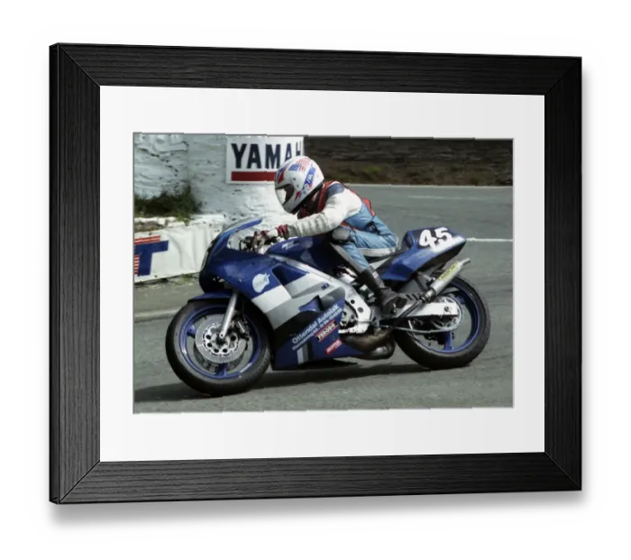 Framed Print : Jorgen Vendelbo (Suzuki) 1993 Supersport 400 TT Framed Print : Jorgen Vendelbo (Suzuki) 1993 Supersport 400 TT