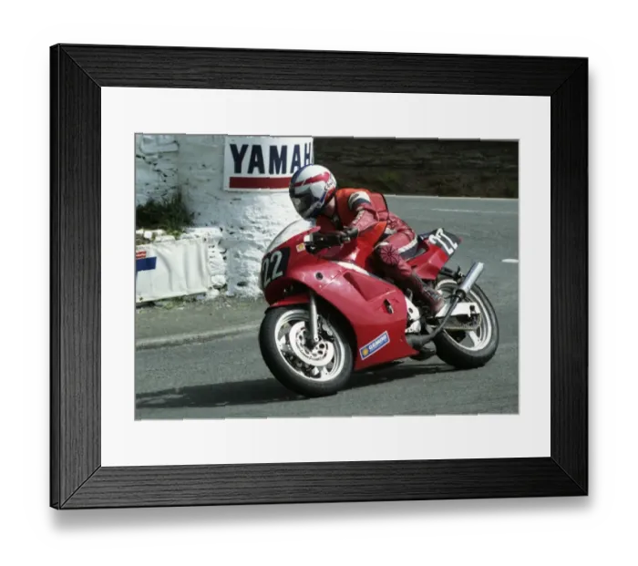 Framed Print : John Donnan (Suzuki) 1993 Supersport 400 TT Framed Print : John Donnan (Suzuki) 1993 Supersport 400 TT