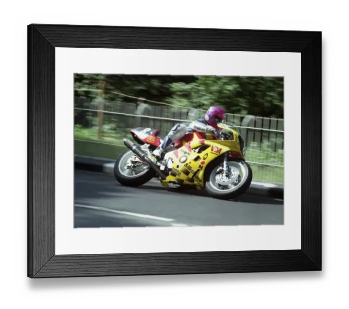 Framed Print : Jim Moodie (Yamaha) 1993 Supersport 400 TT Framed Print : Jim Moodie (Yamaha) 1993 Supersport 400 TT