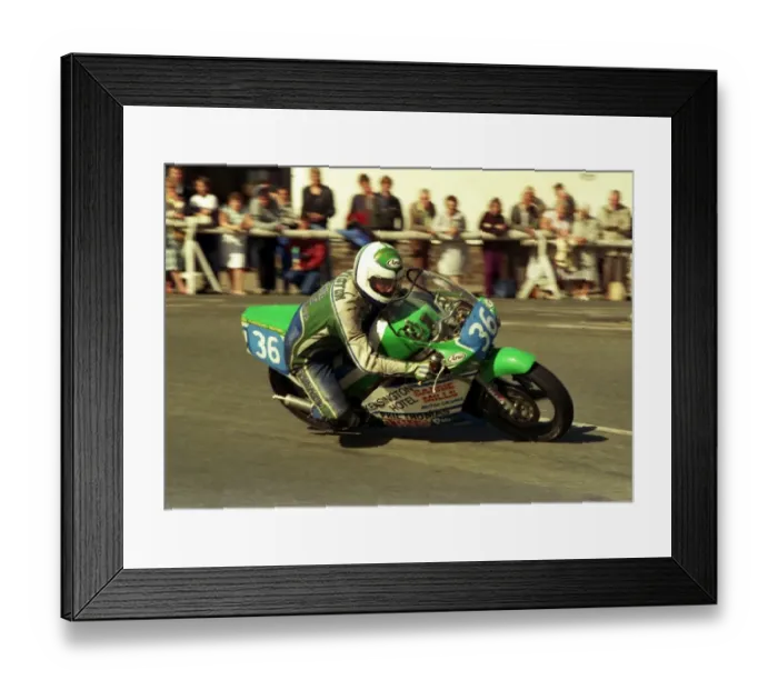 Framed Print : Steve Bevington (Yamaha) 1987 Junior Manx Grand Prix Framed Print : Steve Bevington (Yamaha) 1987 Junior Manx Grand Prix