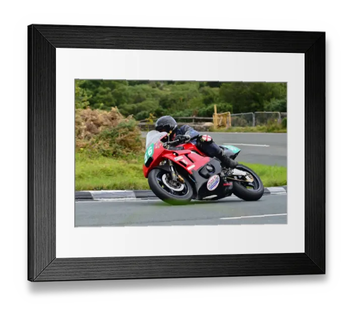 Framed Print : Dan Hobson (Honda) 2015 Ultra Lightweight Manx Grand Prix Framed Print : Dan Hobson (Honda) 2015 Ultra Lightweight Manx Grand Prix