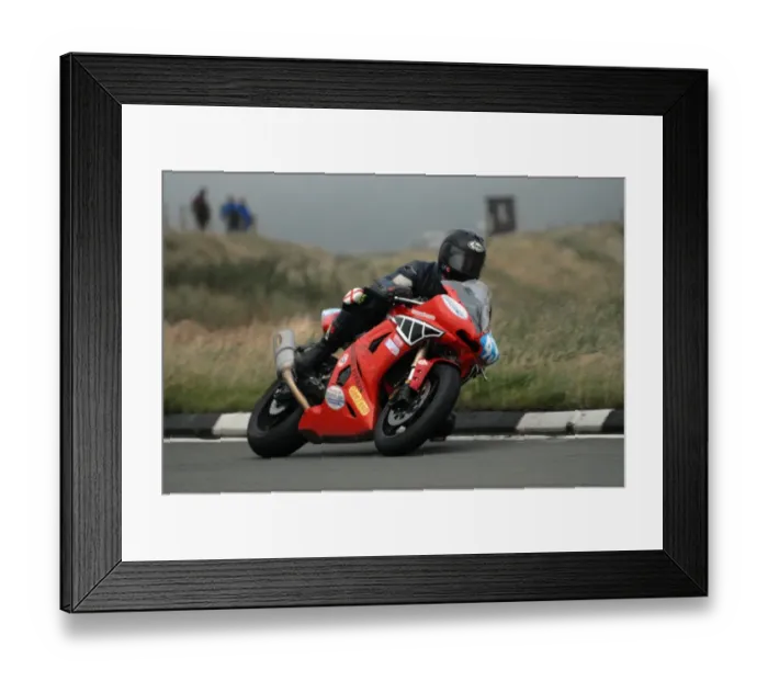 Framed Print : Dan Hobson (Yamaha) 2008 Junior Manx Grand Prix Framed Print : Dan Hobson (Yamaha) 2008 Junior Manx Grand Prix