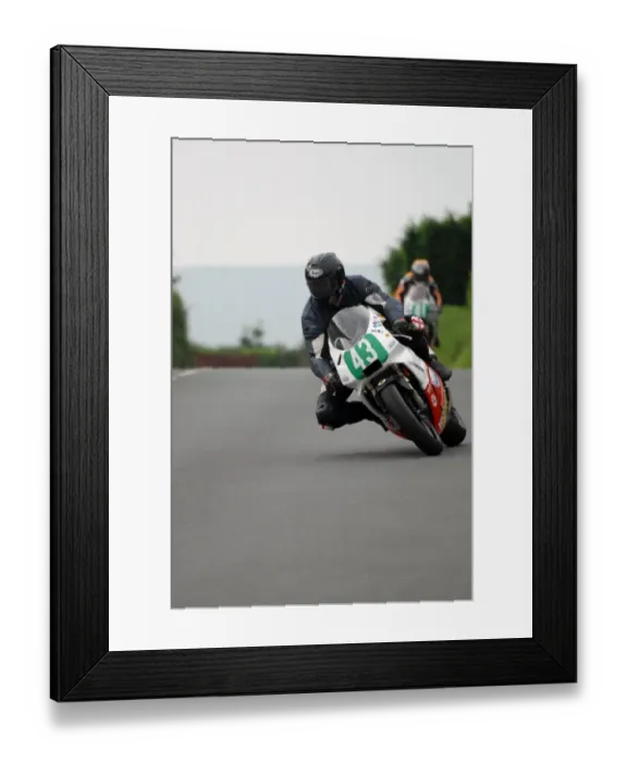 Framed Print : Dan Hobson (Honda) 2008 Ultra Lightweight Manx Grand Prix Framed Print : Dan Hobson (Honda) 2008 Ultra Lightweight Manx Grand Prix