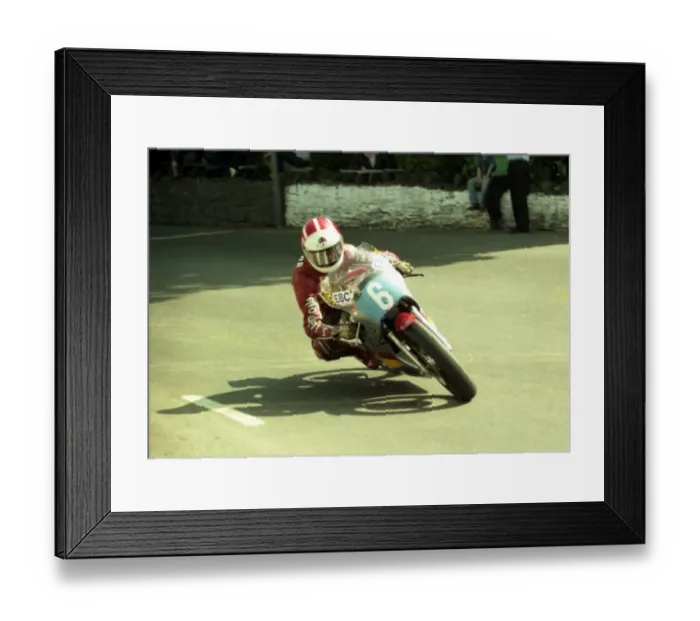 Framed Print : Phil Mellor (Padgett Yamaha) 1984 Formula Two TT Framed Print : Phil Mellor (Padgett Yamaha) 1984 Formula Two TT