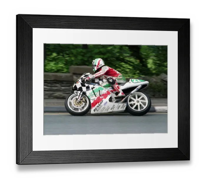 Framed Print : Paul Owen (Honda) 2000 Lightweight TT Framed Print : Paul Owen (Honda) 2000 Lightweight TT