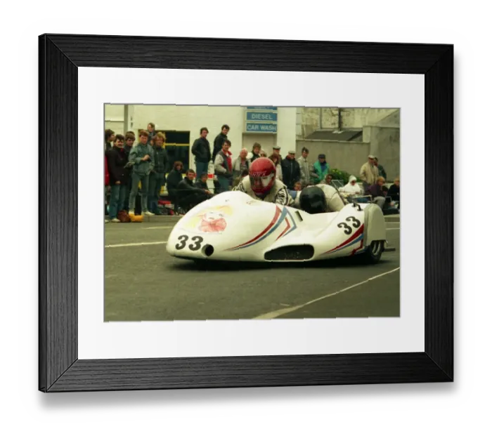 Framed Print : Rolf Suess & Karl Schuler (Seymaz Junior Yamaha) 1988 Sidecar TT Framed Print : Rolf Suess & Karl Schuler (Seymaz Junior Yamaha) 1988 Sidecar TT