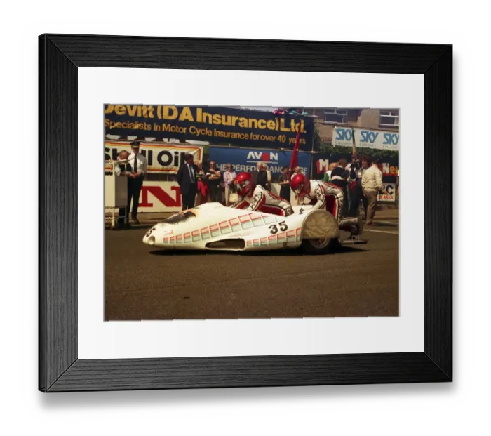 Framed Print : Rolf Suess & Bruno Ulrich (Seymaz Junior Yamaha) 1987 Sidecar TT Framed Print : Rolf Suess & Bruno Ulrich (Seymaz Junior Yamaha) 1987 Sidecar TT