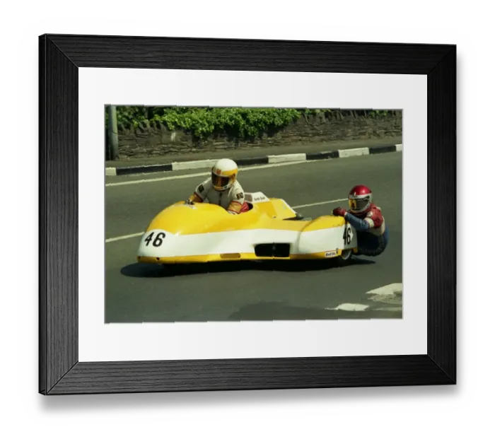 Framed Print : Derek Rumble & Steve Lavender (Rumble Suzuki) 1987 Sidecar TT