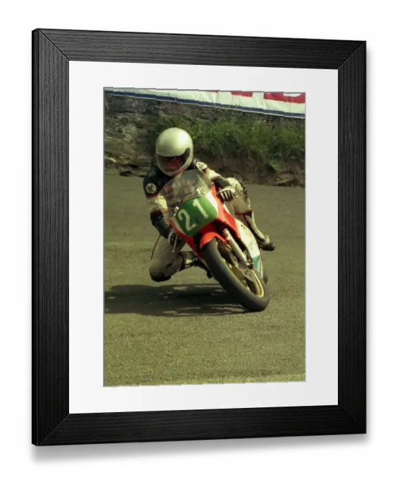 Framed Print : Dave Leach (Yamaha) 1986 Junior TT Framed Print : Dave Leach (Yamaha) 1986 Junior TT