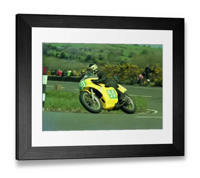 Framed Print : Ken Inwood (Yamaha) 1986 Junior TT Framed Print : Ken Inwood (Yamaha) 1986 Junior TT