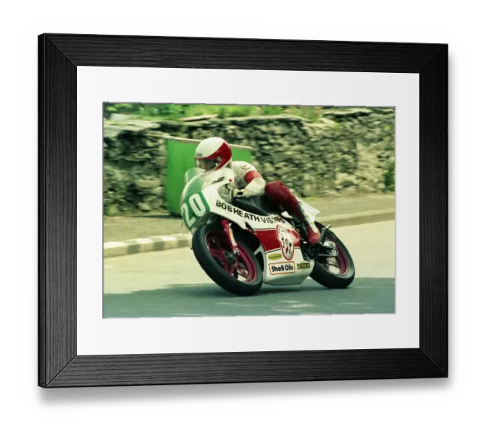 Framed Print : Bob Heath (Yamaha) 1986 Junior TT Framed Print : Bob Heath (Yamaha) 1986 Junior TT