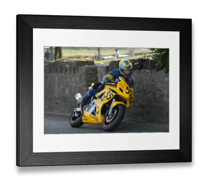 Framed Print : John Batty (Suzuki) 2009 Southern 100 Framed Print : John Batty (Suzuki) 2009 Southern 100