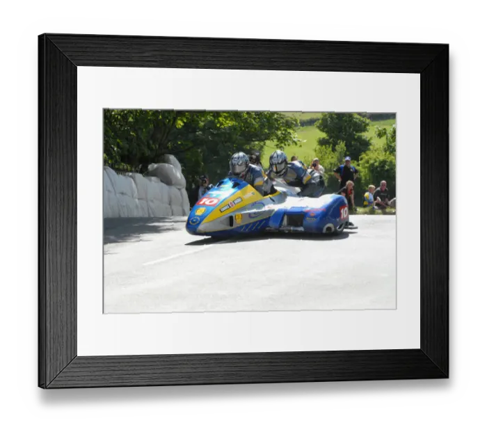 Framed Print : Andy Laidlow & James Neave (LCR Suzuki) 2009 Sidecar TT Framed Print : Andy Laidlow & James Neave (LCR Suzuki) 2009 Sidecar TT
