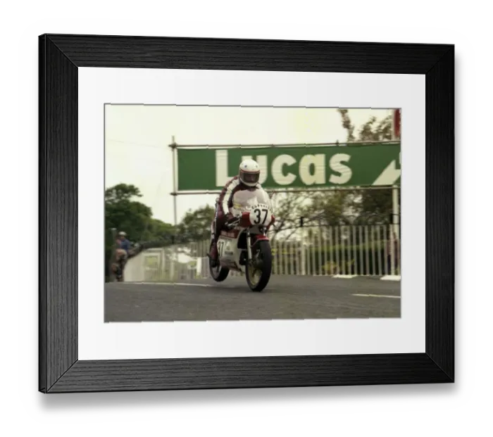 Framed Print : Bill Ingham (Maxton Yamaha) 1979 Classic TT Framed Print : Bill Ingham (Maxton Yamaha) 1979 Classic TT