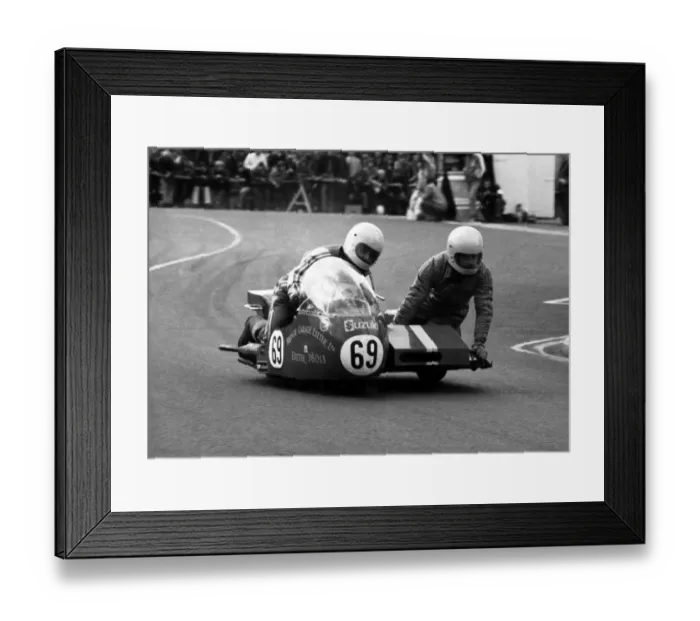Framed Print : Phil Williams & Alan Martin (BAT Suzuki) 1977 Sidecar TT Framed Print : Phil Williams & Alan Martin (BAT Suzuki) 1977 Sidecar TT